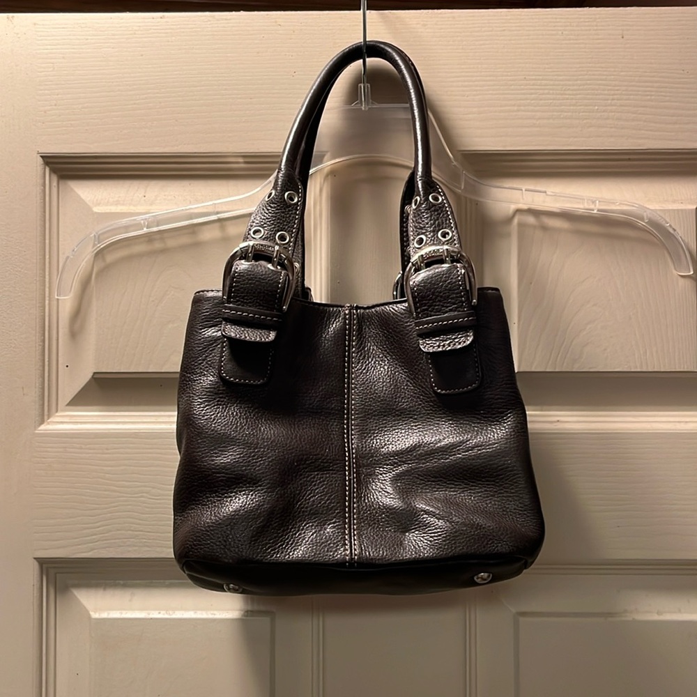 Brown leather Tignanello woman’s handbag magnetic closure mint condition